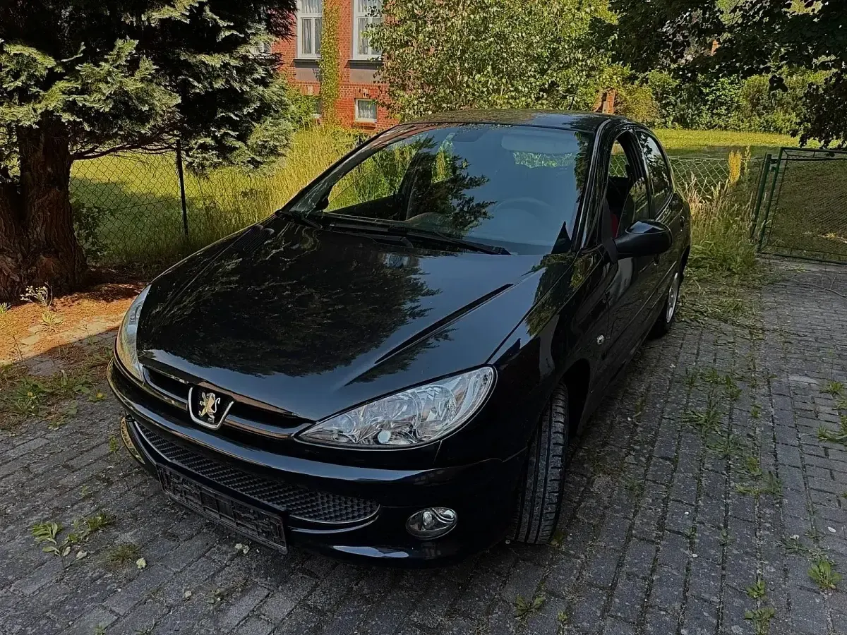Gebraucht Peugeot 207 75 PS (55 kW) 2006 Schwarz Kleinwagen