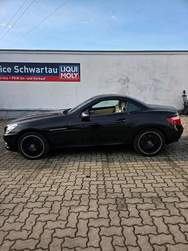Gebraucht Mercedes SLK200 180 PS (132 kW) 2013 Schwarz Cabrio