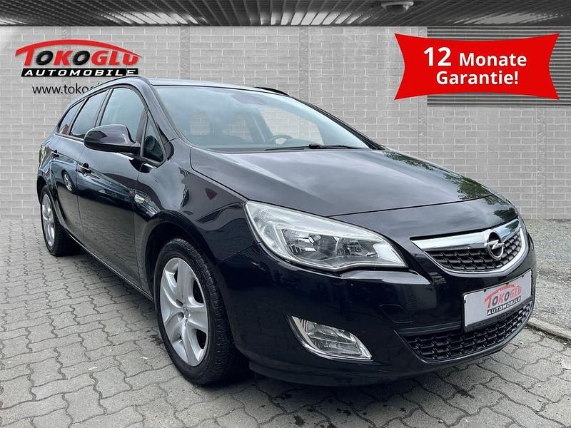 Schwarz Gebraucht 2011 Opel Astra Selection Kombi | 2.990 € (Guter Preis) - Bild 1/4