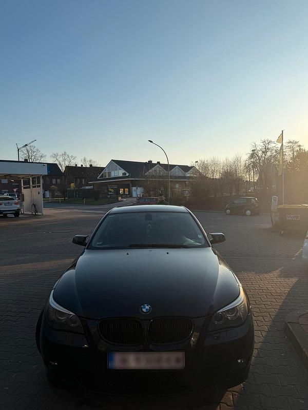 Gebraucht BMW 525 280 PS (205 kW) 2007 Schwarz Limousine