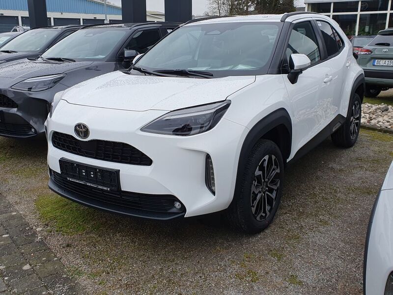 Schneeweiß Neu 2025 Toyota Yaris Cross SUV | 30.990 € (Fairer Preis) - Bild 1/4