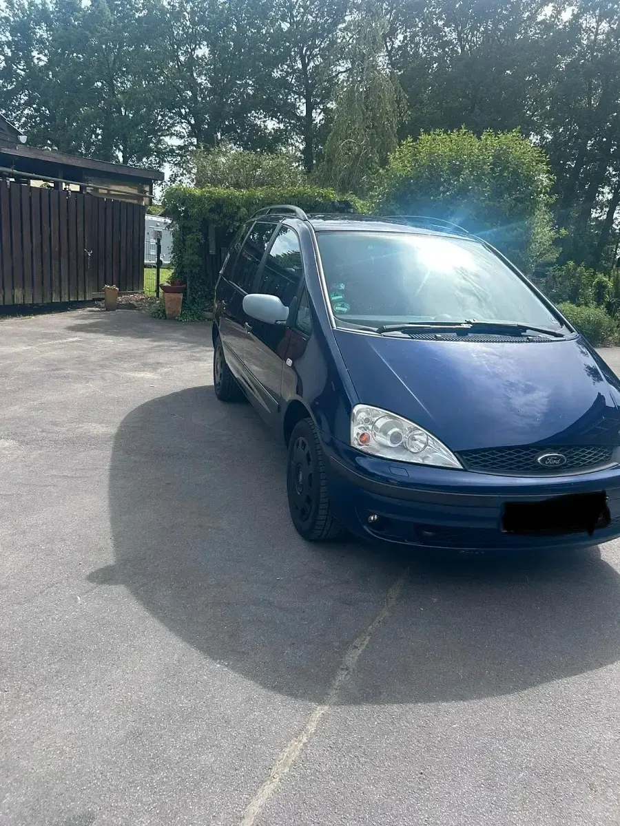 Gebraucht Ford Galaxy Ghia 116 PS (85 kW) 2002 Blau Van / Kleinbus