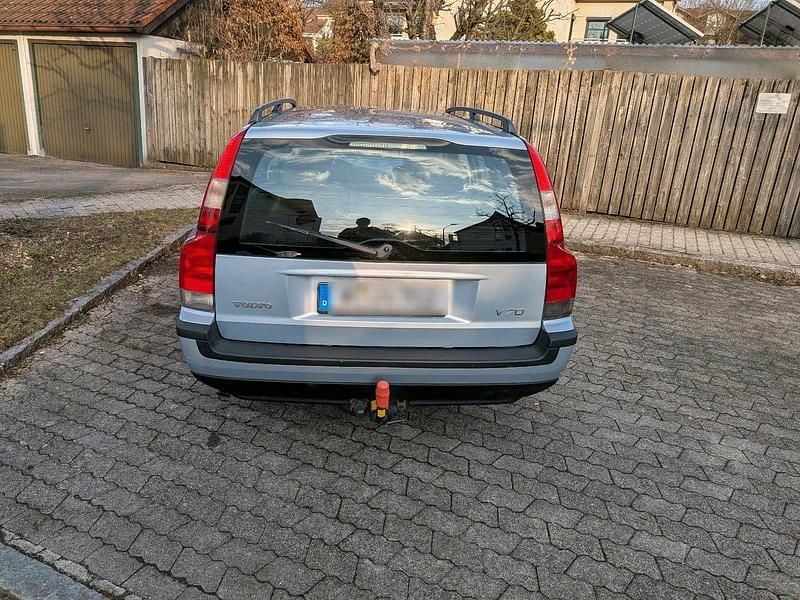 Gebraucht Volvo V70 200 PS (147 kW) 2000 Silber Kombi