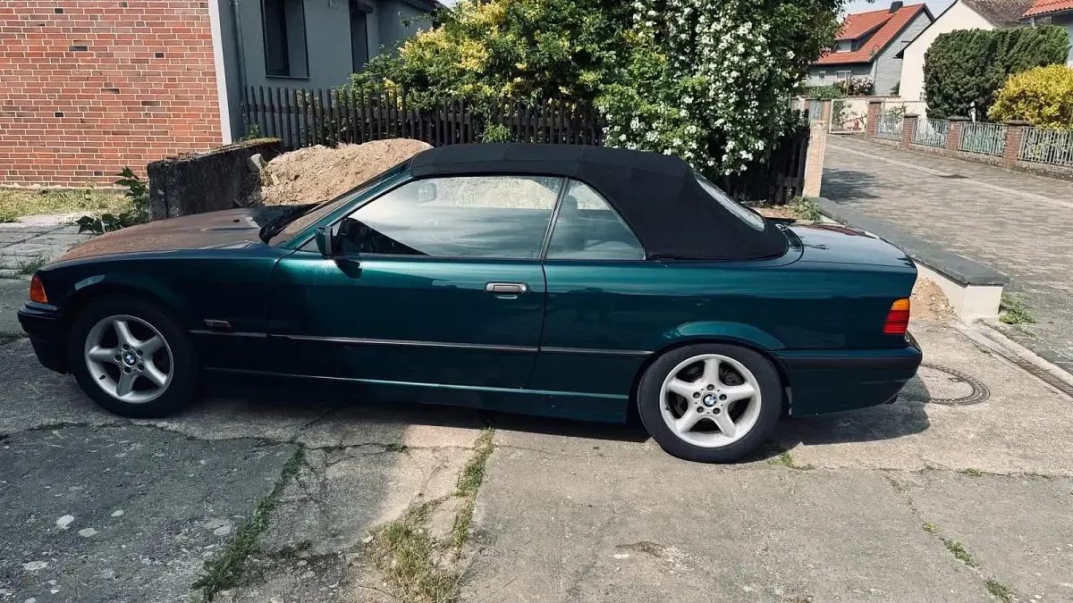 Gebraucht BMW 320 Cabriolet 150 PS (110 kW) 1996 Grün Cabrio