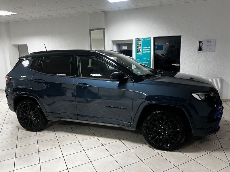 Blau Gebraucht 2022 Jeep Compass SUV | 27.499 € (Fairer Preis) - Bild 1/4
