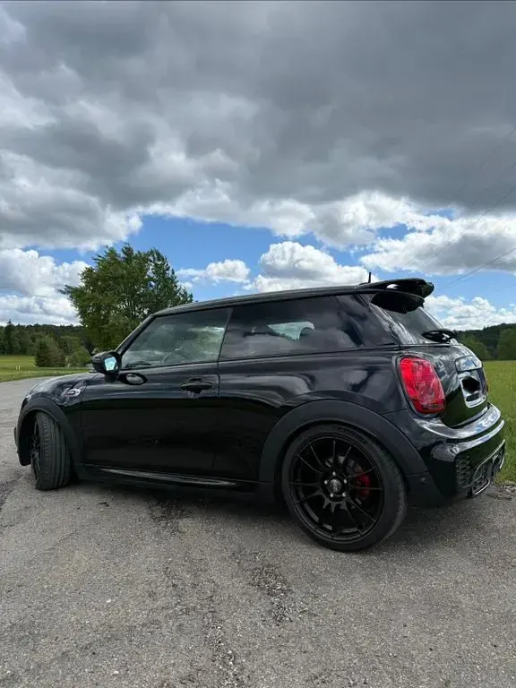 Gebraucht Mini John Cooper Works 231 PS (169 kW) 2019 Schwarz Kleinwagen