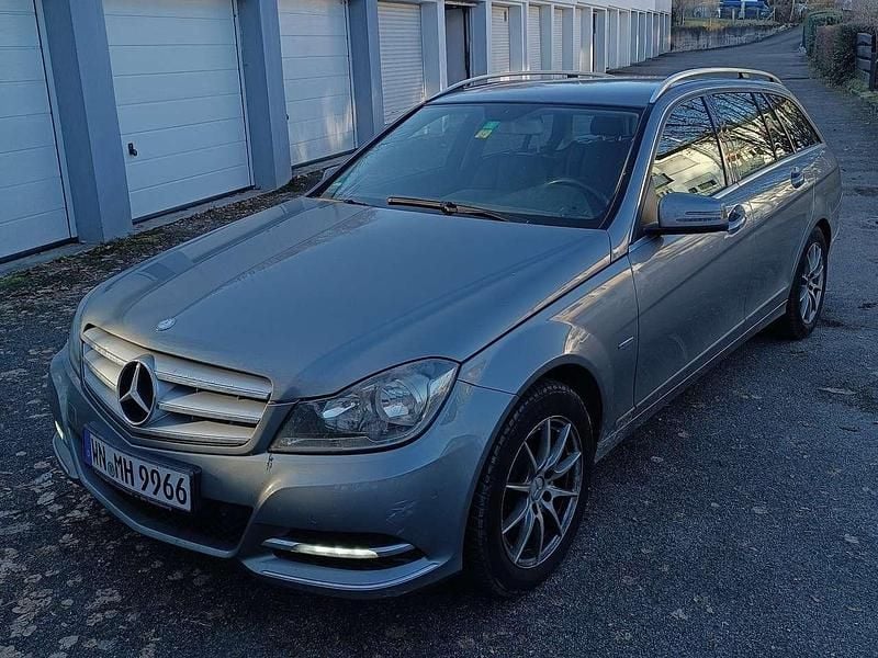 Silber Gebraucht 2011 Mercedes C180 Avantgarde Kombi | 5.500 € (Fairer Preis) - Bild 1/4