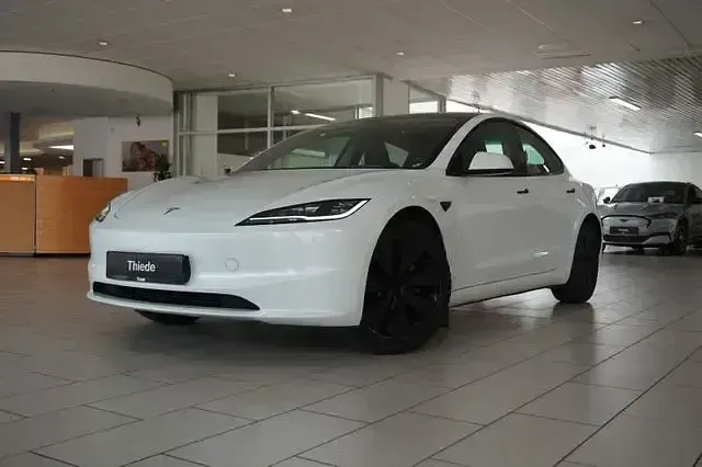 Usata Tesla Model 3 70 kW (96 CV) 2023 Andere Berlina