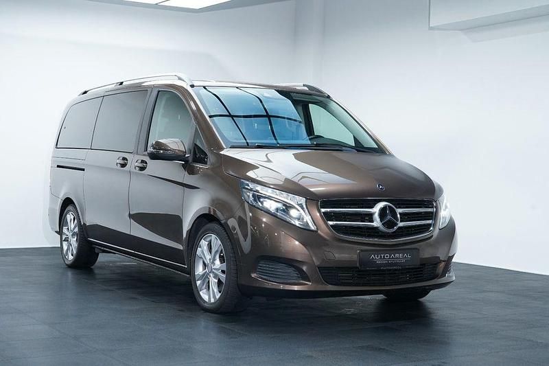 Gebraucht Mercedes V250 Edition 190 PS (139 kW) 2017 Braun Van / Kleinbus
