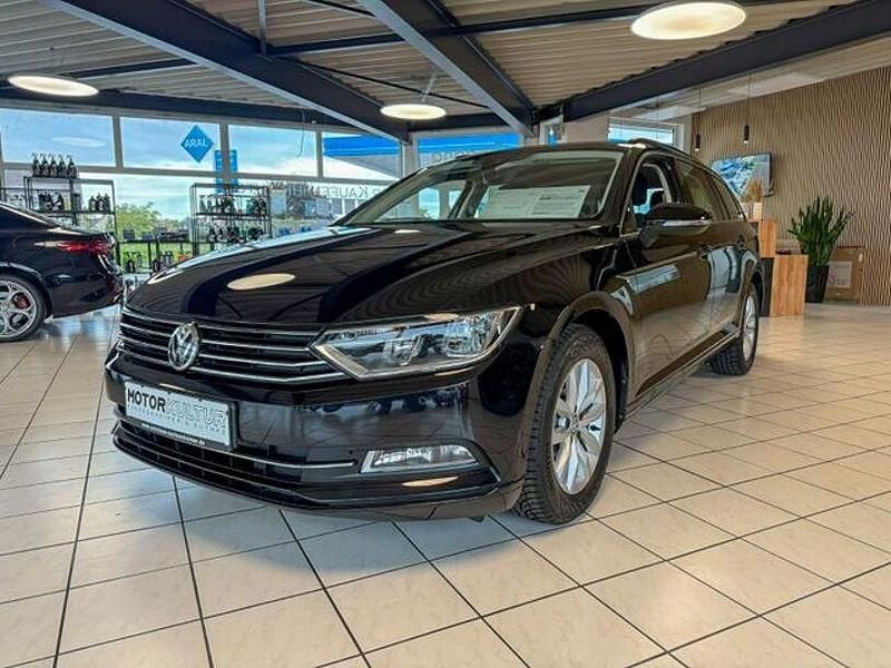 Schwarz Gebraucht 2019 VW Passat Comfortline Kombi | 19.990 € (Fairer Preis) - Bild 1/4