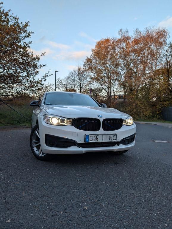 Gebraucht BMW 320 Gran Turismo Sport Line 184 PS (135 kW) 2015 Weiß Limousine