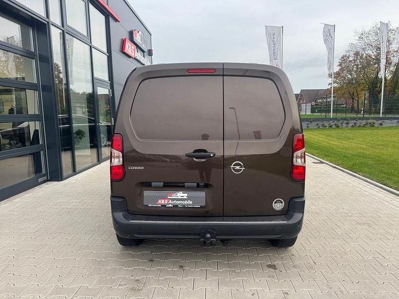 Gebraucht Opel Combo Edition 131 PS (96 kW) 2019 Braun Van / Kleinbus