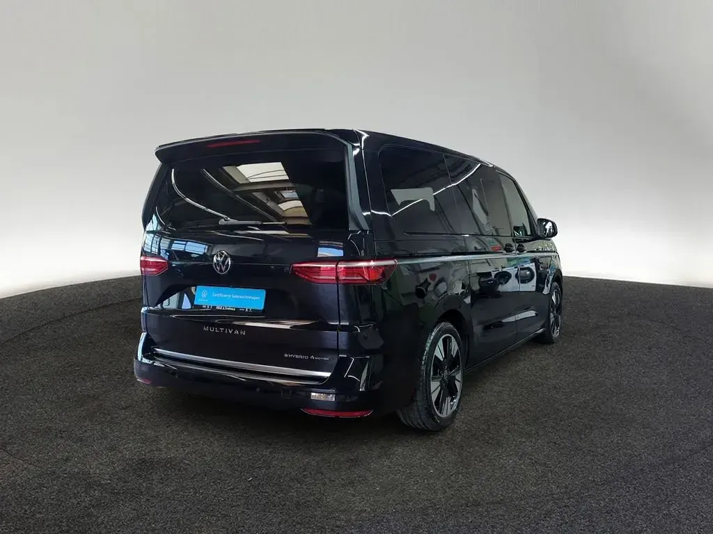 Gebraucht VW Multivan Style 245 PS (180 kW) 2025 Deep black perleffekt Van / Kleinbus