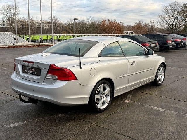 Gebraucht Volvo C70 Summum 136 PS (100 kW) 2010 Silber Cabrio