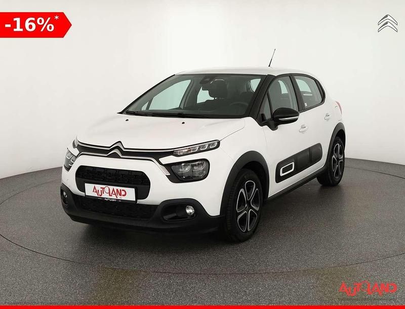 Weiß Gebraucht 2024 Citroën C3 PureTech Kleinwagen | 14.490 € (Fairer Preis) - Bild 1/4
