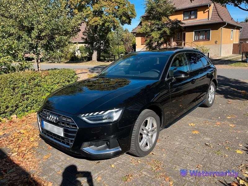 Schwarz Gebraucht 2020 Audi A4 Advanced Kombi | 18.500 € (Superpreis) - Bild 1/4