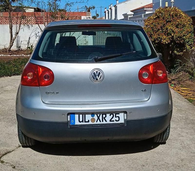 Gebraucht VW Golf IV Comfortline 102 PS (75 kW) 2004 Silber Limousine