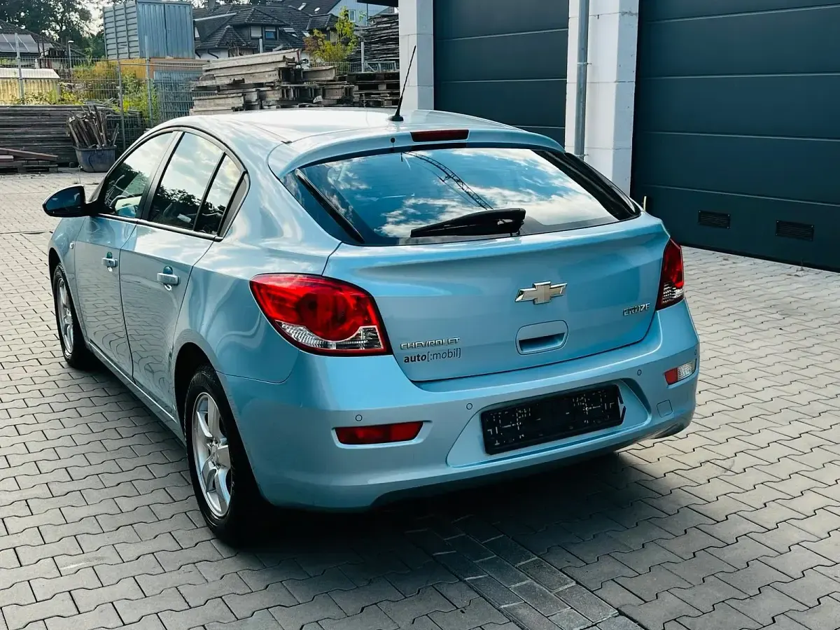 Gebraucht Chevrolet Cruze 141 PS (103 kW) 2012 Blau Limousine