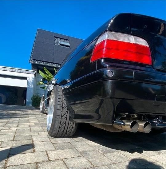 Gebraucht BMW 328 Cabriolet 194 PS (142 kW) 1997 Schwarz Cabrio