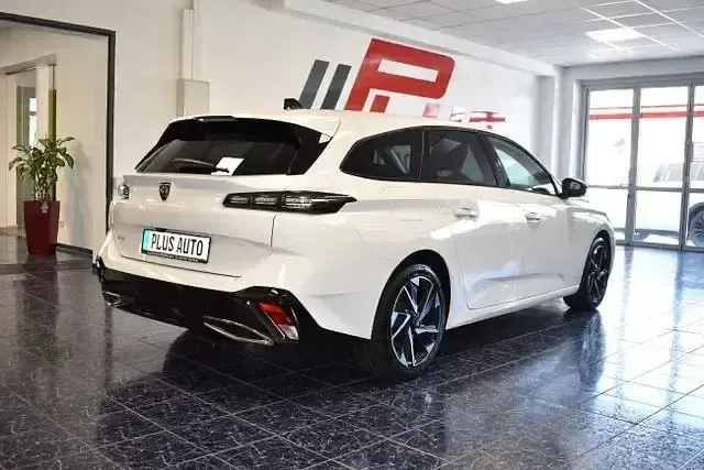 Gebraucht Peugeot 308 Allure 131 PS (96 kW) 2023 Weiss banquise Kombi