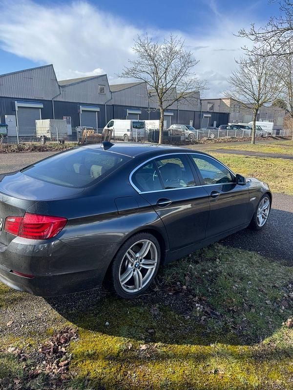 Gebraucht BMW 530 245 PS (180 kW) 2010 Schwarz Limousine