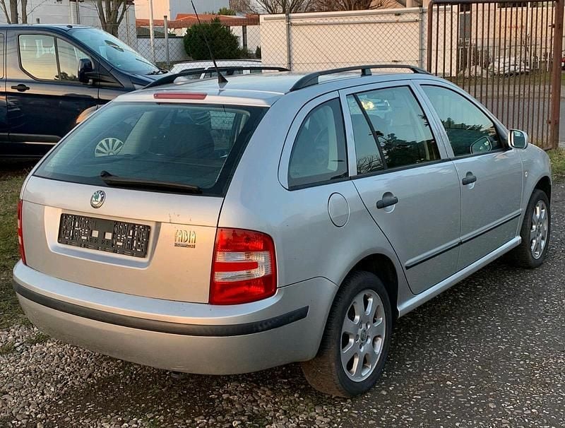 Gebraucht Skoda Fabia vRS 101 PS (74 kW) 2005 Silber Kombi