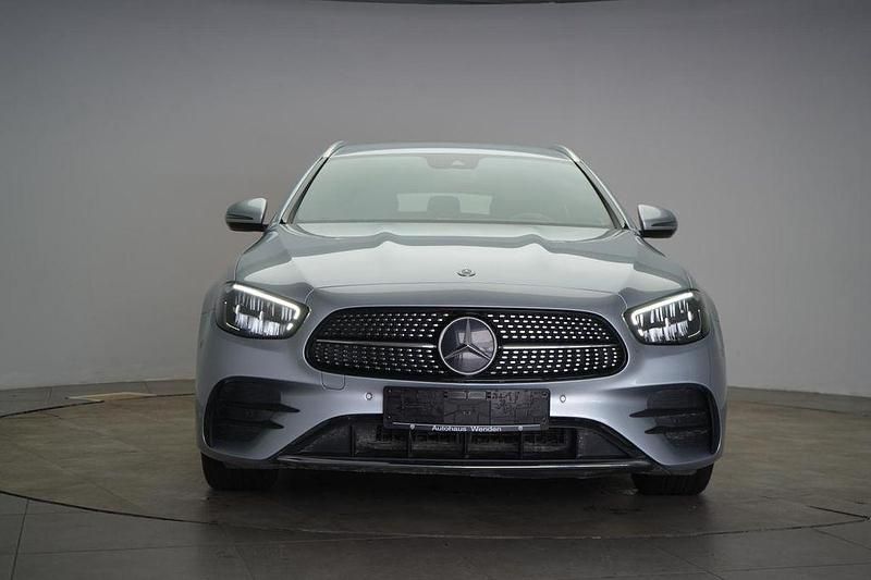 Gebraucht Mercedes E300 AMG 194 PS (142 kW) 2020 Silber Limousine