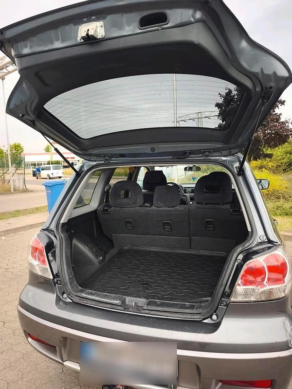 Second-hand Mitsubishi Outlander 2004 Albastru SUV