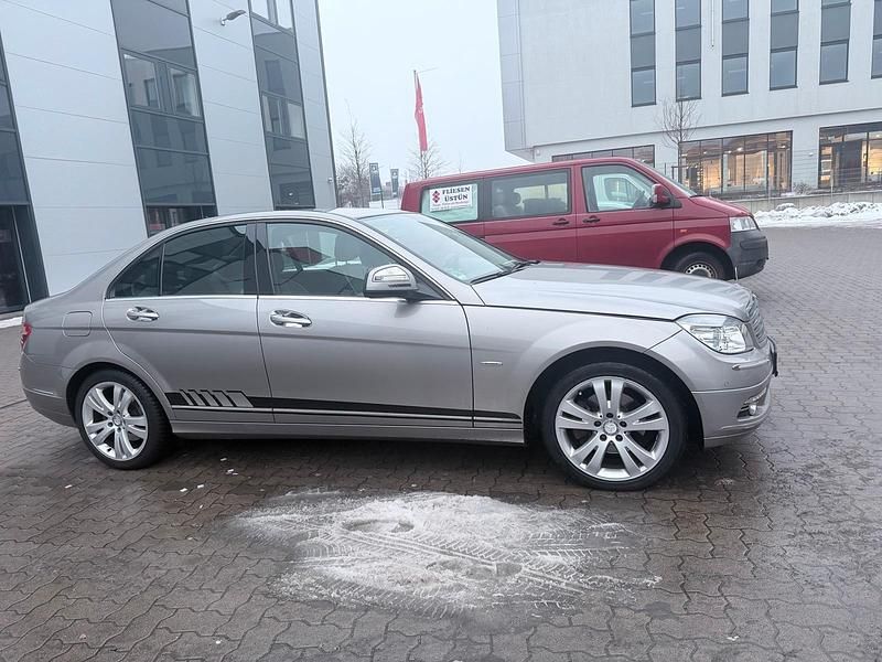 Gebraucht Mercedes C220 170 PS (125 kW) 2007 Grau Limousine