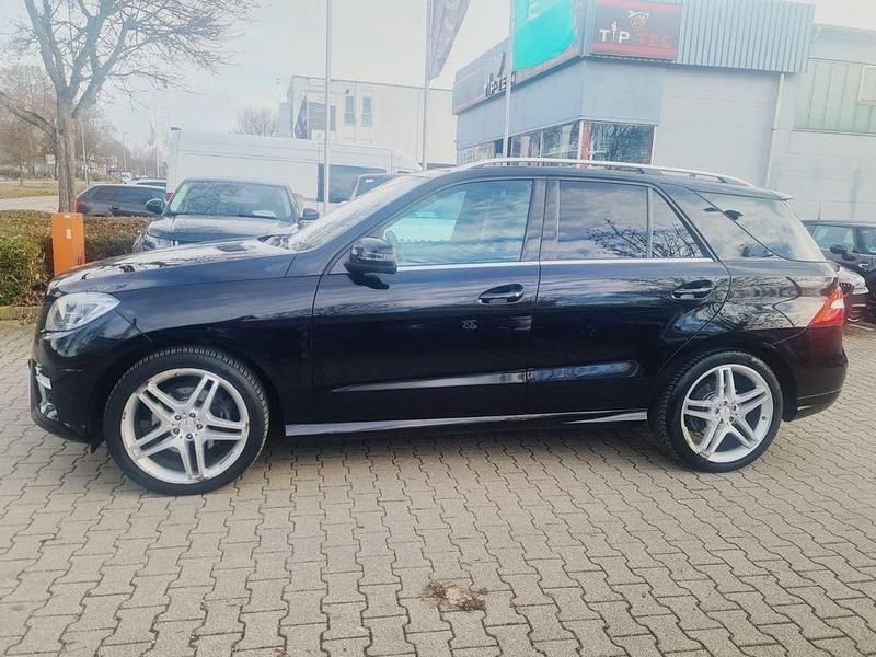 Gebraucht Mercedes ML350 AMG line 258 PS (189 kW) 2013 Schwarz SUV