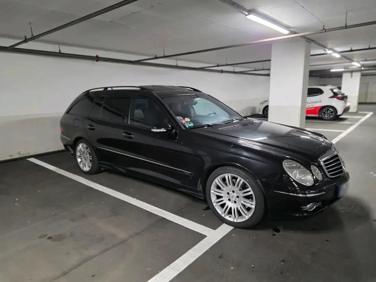 Gebraucht Mercedes E320 Avantgarde 224 PS (164 kW) 2007 Kombi