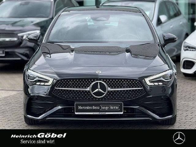 Gebraucht 2024 Mercedes CLA200 Shooting Brake AMG line Kombi | 32.900 € (Fairer Preis) - Bild 1/4