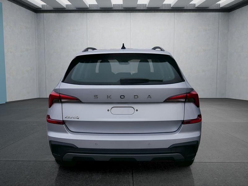 Neu Skoda Kamiq Selection 150 PS (110 kW) 2025 Silber SUV