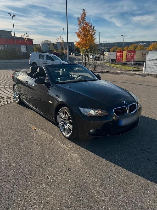 Schwarz Gebraucht 2008 BMW 320 Cabriolet M Sport Cabrio | 10.500 € (Etwas zu teuer) - Bild 1/4