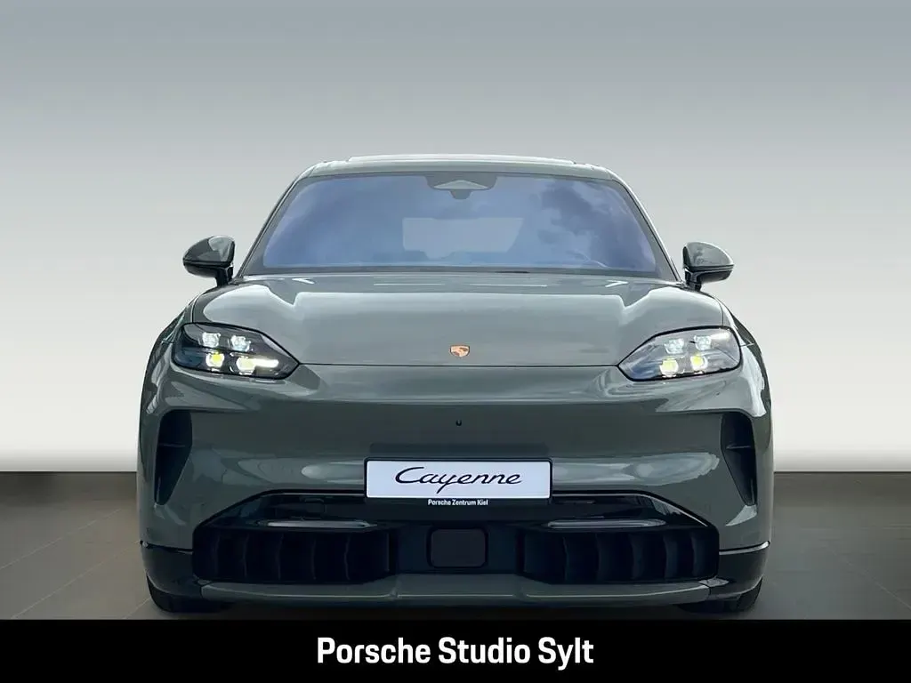 Neu Porsche Cayenne Electric 325 kW (442 PS) 2026 Grün SUV