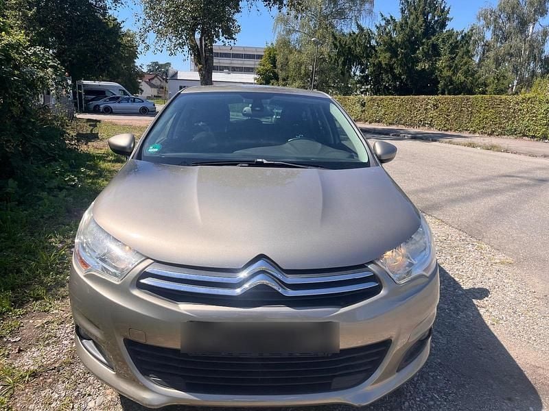 Braun Gebraucht 2011 Citroën C4 Limousine | 5.499 € (Fairer Preis) - Bild 1/4