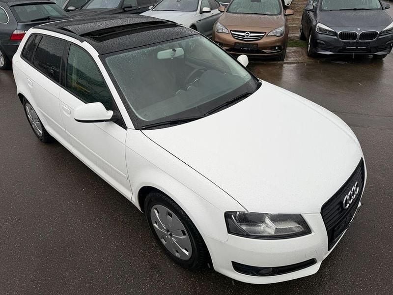 Gebraucht Audi A3 Ambition 125 PS (91 kW) 2011 Weiß Kleinwagen