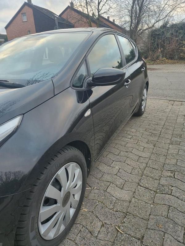 Gebraucht Kia Ceed Edition 7 135 PS (99 kW) 2017 Schwarz Kleinwagen