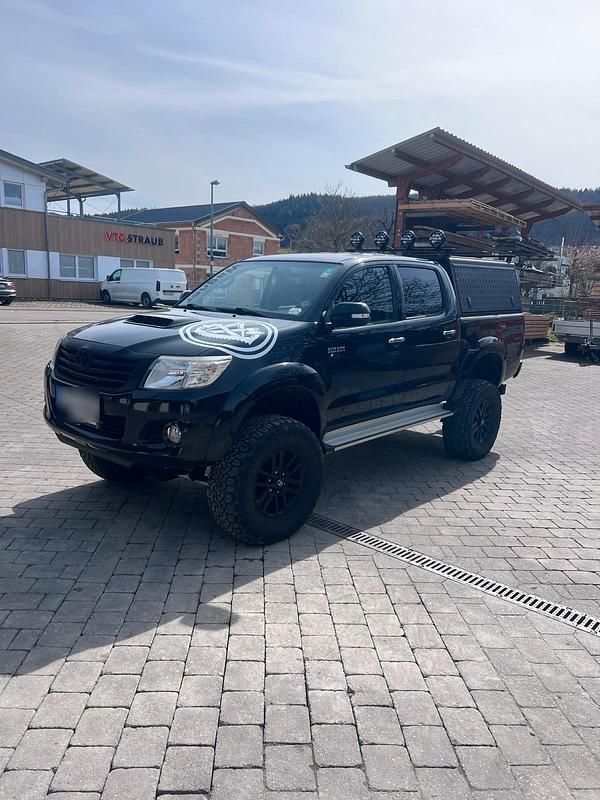 Gebraucht Toyota HiLux Executive 171 PS (125 kW) 2012 Schwarz Pickup