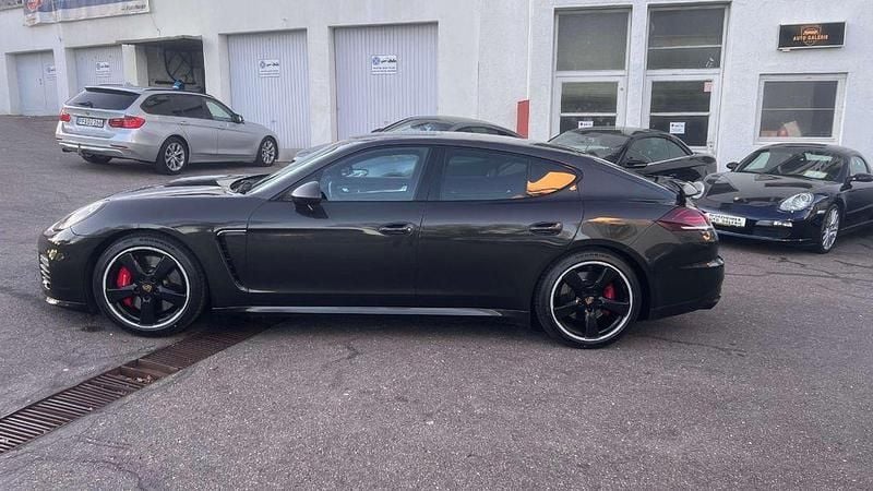 Gebraucht Porsche Panamera GTS 441 PS (324 kW) 2016 Carbongraumetallic (metallic) Limousine