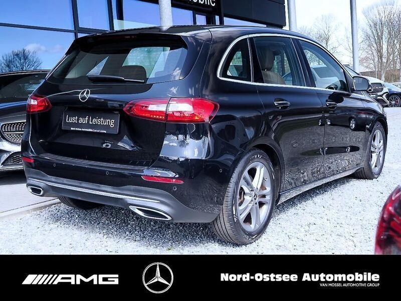Gebraucht Mercedes B200 Progressive 163 PS (119 kW) 2019 Schwarz Kleinwagen