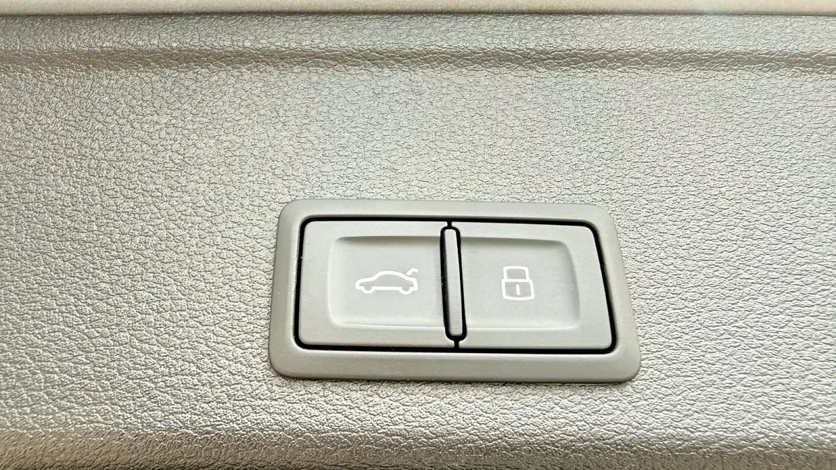 Gebraucht Audi A4 204 PS (150 kW) 2023 Silber Kombi