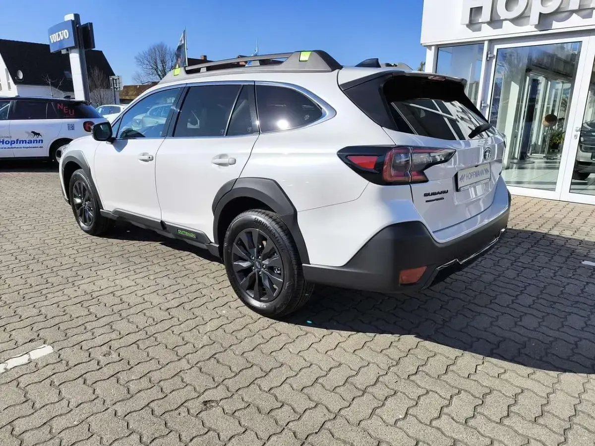 Neu Subaru Outback Exclusive+ 169 PS (124 kW) 2026 Crystal white pearl Kombi