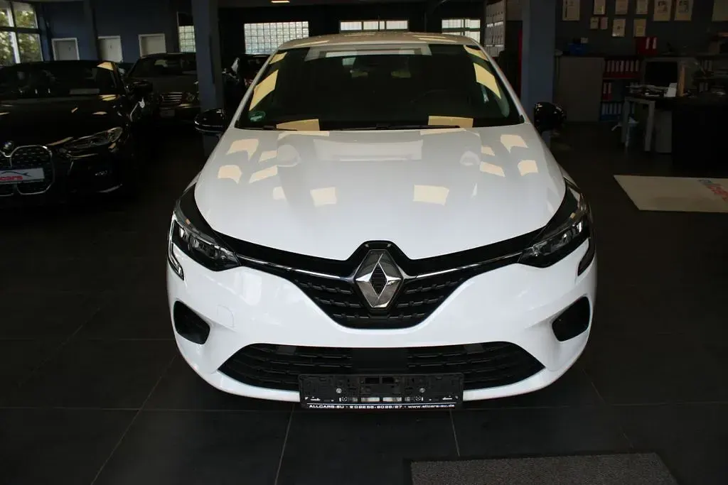Gebraucht Renault Clio V Equilibre 91 PS (66 kW) 2023 Weiß Limousine