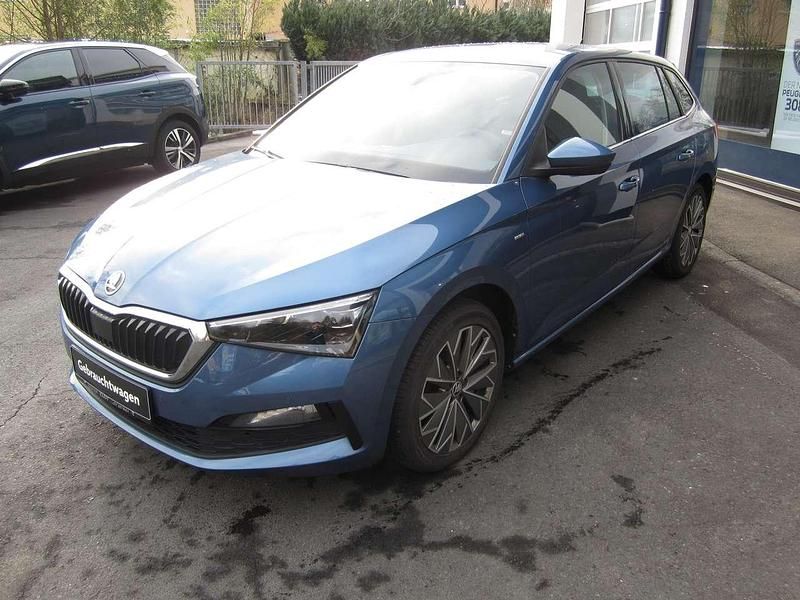 Gebraucht Skoda Scala Clever 110 PS (80 kW) 2021 Titan blau Kleinwagen