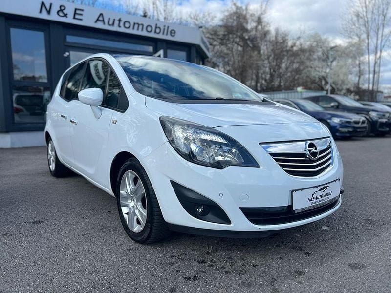 Gebraucht Opel Meriva Innovation 140 PS (102 kW) 2012 Weiß Van / Kleinbus
