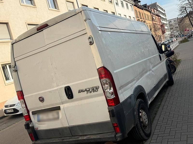 Gebraucht Fiat Ducato 130 PS (95 kW) 2013 Weiß Van