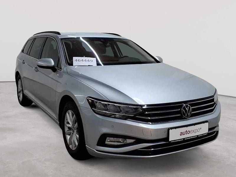 Scale silver metallic Gebraucht 2022 VW Passat Business Kombi | 20.490 € (Superpreis) - Bild 1/4