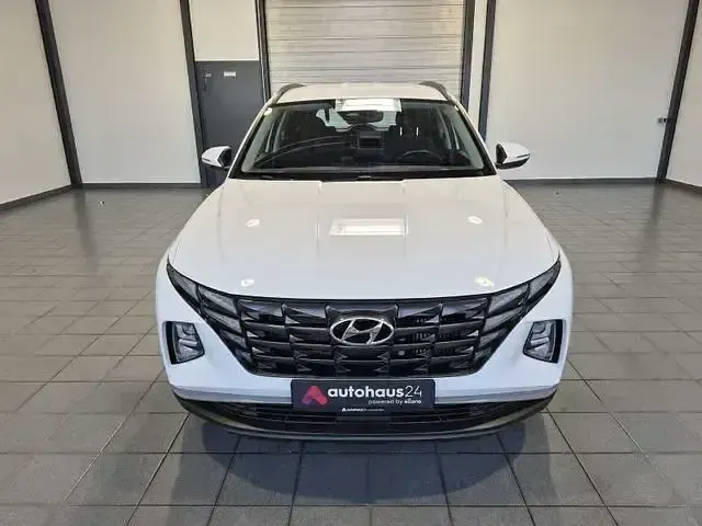 Gebraucht Hyundai Tucson Select 150 PS (110 kW) 2024 Weiß SUV