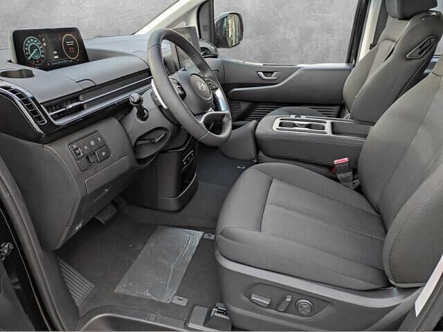 Gebraucht Hyundai Staria Trend 160 PS (117 kW) 2024 Abyss black / mic Van / Kleinbus